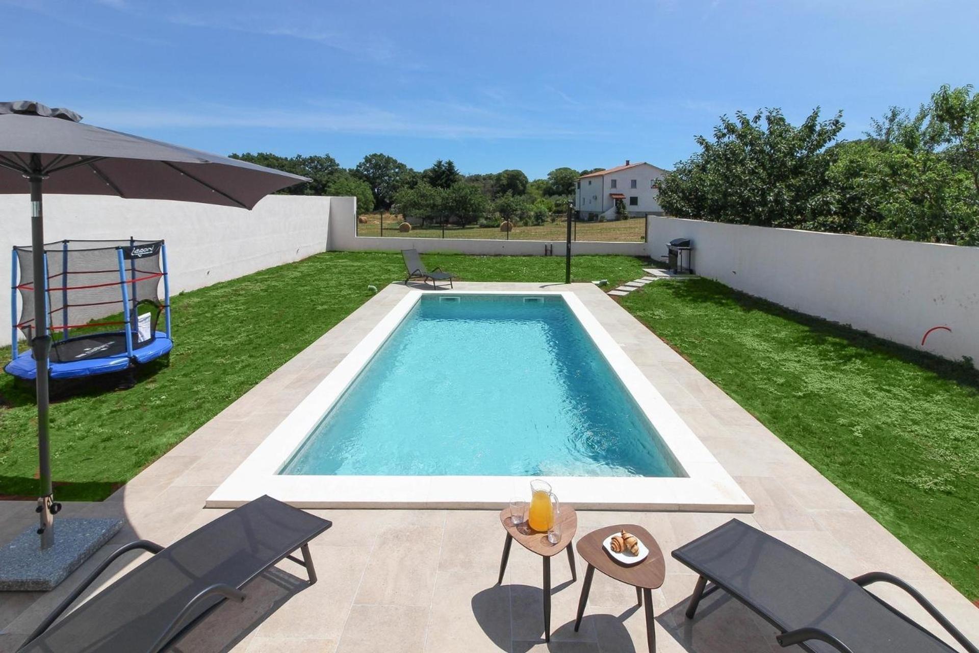 Ferienhaus Mit Privatpool Fuer 4 Personen Ca 60 Qm In Sisan, Istrien Suedkueste Von Istrien Zewnętrze zdjęcie