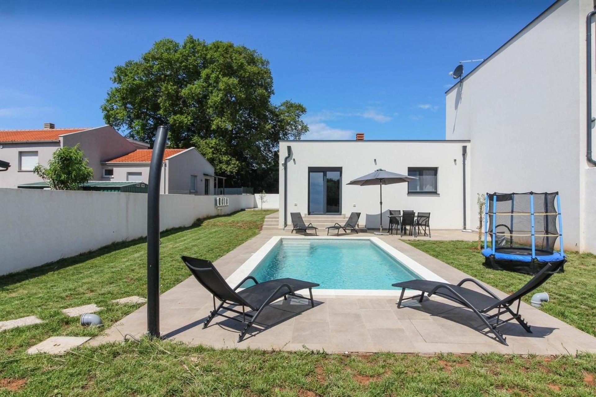 Ferienhaus Mit Privatpool Fuer 4 Personen Ca 60 Qm In Sisan, Istrien Suedkueste Von Istrien Zewnętrze zdjęcie